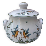 Légumier ou soupière en faïence de moustiers signée lallier Légumier ou soupière en faïence de moustiers signée lallier