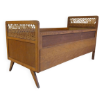 Lit en rotin et bois pieds compas enfant vintage