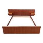 Lit vintage design en teck des ann�es 60