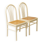 Lot de 2 chaises de salle  manger postmodernes en bois peint en blanc et rotin, annes 1980