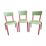 Lot de 3 chaises d école vintage Lot de 3 chaises d école vintage