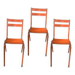 Lot de 3 chaises empilables en métal art prog années 1950 Lot de 3 chaises empilables en métal art prog années 1950