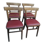 Lot de 4 chaises bistrot ton en bois courbé et assises en skaï rouge vintage. Lot de 4 chaises bistrot ton en bois courbé et assises en skaï rouge vintage.