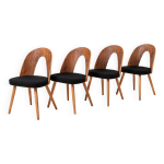 Lot de 4 chaises de salle à manger du milieu du siècle par a. ?uman, retapissées en kvadrat Lot de 4 chaises de salle à manger du milieu du siècle par a. ?uman, retapissées en kvadrat