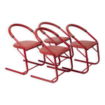 Lot de 4 chaises de salle  manger postmodernes en mtal laqu rouge et similicuir, italie, annes 1980 ...