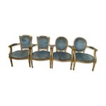 Lot de 4 fauteuils médaillon louis xvi Lot de 4 fauteuils médaillon louis xvi
