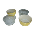Lot de 4 ramequins en verre 2 transparents et 2 jaunes Lot de 4 ramequins en verre 2 transparents et 2 jaunes