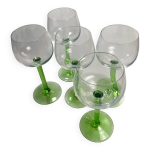 Lot de 5 verres à pied ballon d'alsace (à vin, pied vert) Lot de 5 verres à pied ballon d'alsace (à vin, pied vert)