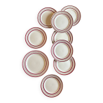 Lot de 8 assiettes plates et d'un plat vintage, d�cors rouges et or, manufa