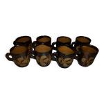 Lot de 8 grandes tasses en terre cuite maille