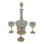 Lot carafe à liqueur et trois verres à pied Lot carafe à liqueur et trois verres à pied