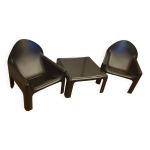 Lot de gae aulenti pour kartell: 2 fauteuils 4794 + 1 table 4894