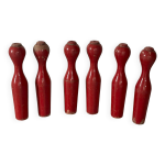 Lot de jeu de quilles anciennes en bois de couleur rouge Lot de jeu de quilles anciennes en bois de couleur rouge