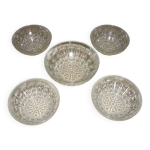 Lot saladier et 4 coupelles en verre moul� press�