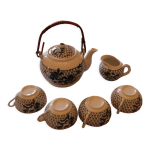 Lot thire pot a lait et 4 tasse a th porcelaine du japon