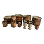 Lot de vaisselle en grs - 45 pices