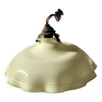 Luminaire en opaline couleur crème Luminaire en opaline couleur crème