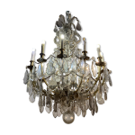 Lustre garni de pampilles en cristal taill