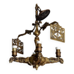 Lustre gothique antique en laiton, orn� d'un dragon et d'un griffon