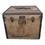 Malle de voyage en bois