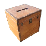 Malle de voyage en bois recouverte de moleskine vers 1900