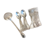 M�nag�re 25 pi�ces en m�tal argent�