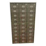 Meuble armoire mtallique  clapet militaire