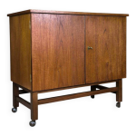Meuble bar, vinyles vintage en teck Meuble bar, vinyles vintage en teck