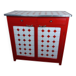 Meuble de m�tier , buffet parisien en t�le �maill� rouge et blanc