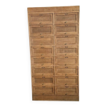 Meuble de m�tier � clapets