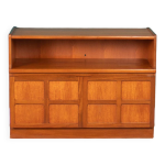 Meuble tv rtro en teck des annes 1960 nathan squares mid century