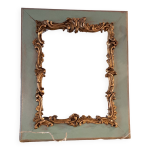 Miroir ancien de style louis xv en bois et stuc doré. Miroir ancien de style louis xv en bois et stuc doré.