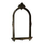 Miroir baroque trumeaux en bois massif sculpté. Miroir baroque trumeaux en bois massif sculpté.