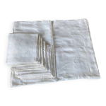 Nappe et 12 serviettes brodes et monogrammes