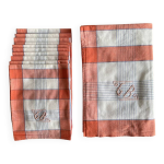 Nappe et ses 8 serviettes écossaise monogrammées gb - 150x140 - coton Nappe et ses 8 serviettes écossaise monogrammées gb - 150x140 - coton