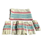 Nappe rectangulaire, linge de maison basque en coton jaune broderies rouges et bleues, vintage