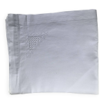 Nappe rectangulaire motif ajouré brodé Nappe rectangulaire motif ajouré brodé