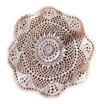 Napperon en coton crochet� main