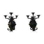Paire d'appliques en fer forgé noir - style néo - gothique - des années 1950 Paire d'appliques en fer forgé noir - style néo - gothique - des années 1950