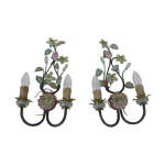 Paire d'appliques, feuilles en métal patinées, fleurs en verre, années 70 Paire d'appliques, feuilles en métal patinées, fleurs en verre, années 70