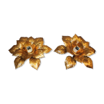 Paire d'appliques ou plafonniers en métal doré vers 1980 Paire d'appliques ou plafonniers en métal doré vers 1980