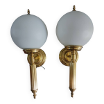 Paire d'appliques de style art déco en laiton et verre laiteux, sölken leuchten Paire d'appliques de style art déco en laiton et verre laiteux, sölken leuchten