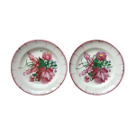 Paire d'assiettes dcoratives  bouquet  en faence ancienne