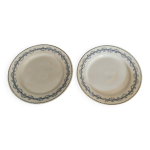 Paire d'assiettes plates en faence terre de fer gien dcor austerlitz