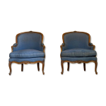 Paire de bergres louis xv en htre moulur et sculpt, xviiime sicle