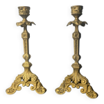 Paire de bougeoirs anciens en bronze dor� style louis xvi