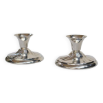 Paire de bougeoirs en metal argent�