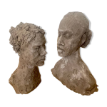 Paire de bustes en cramique sculptures femmes