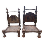 Paire de chaises anciennes traditionnelles indiennes en bois sculpt