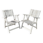 Paire de chaises de jardin pliantes vintage en bois look shabby chic